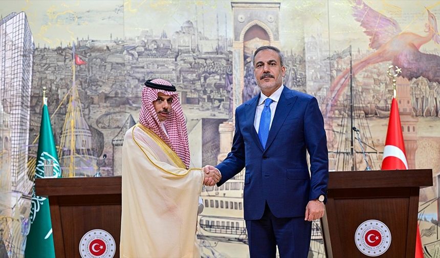 Dışişleri Bakanı Fidan, Suudi mevkidaşı bin Ferhan ile telefonda görüştü