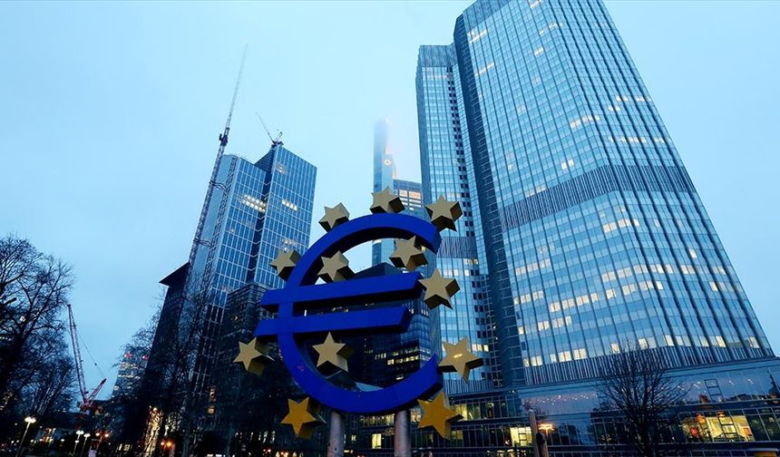 ECB tutanakları, üyelerin enflasyonla mücadelede sona yaklaşıldığını değerlendiklerini ortaya koydu