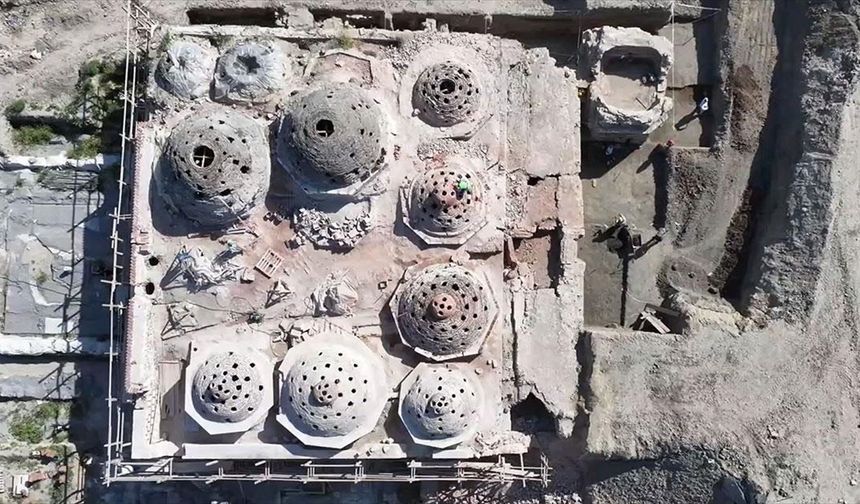 Edirne'de müze olarak işlevlendirilecek Gazi Mihal Hamamı'nda restorasyon çalışmaları sürüyor