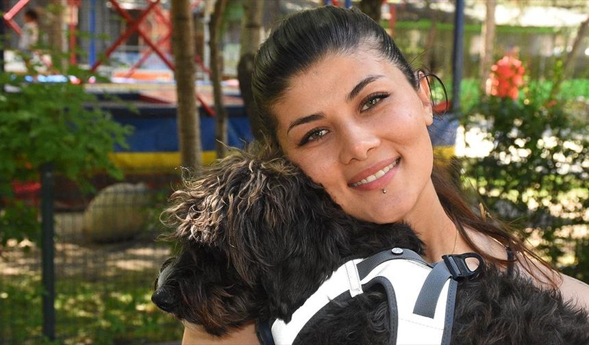Enduro sporcusunun yol arkadaşı köpeği "Buji" oldu