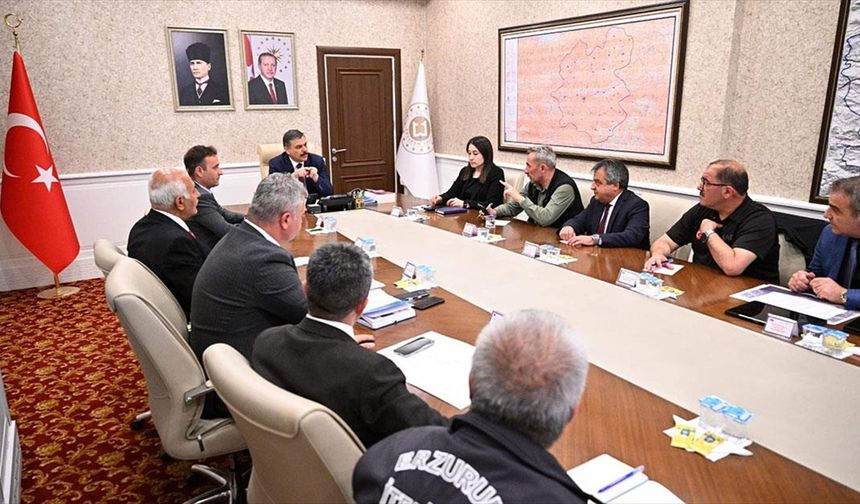 Erzurum'da toprak kaymasının meydana geldiği mahallede yeni önlemler alındı