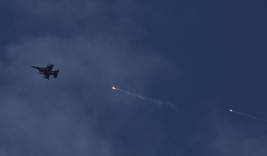 İsrail savaş uçaklarının, Yemen'e hava saldırıları düzenlediği bildirildi