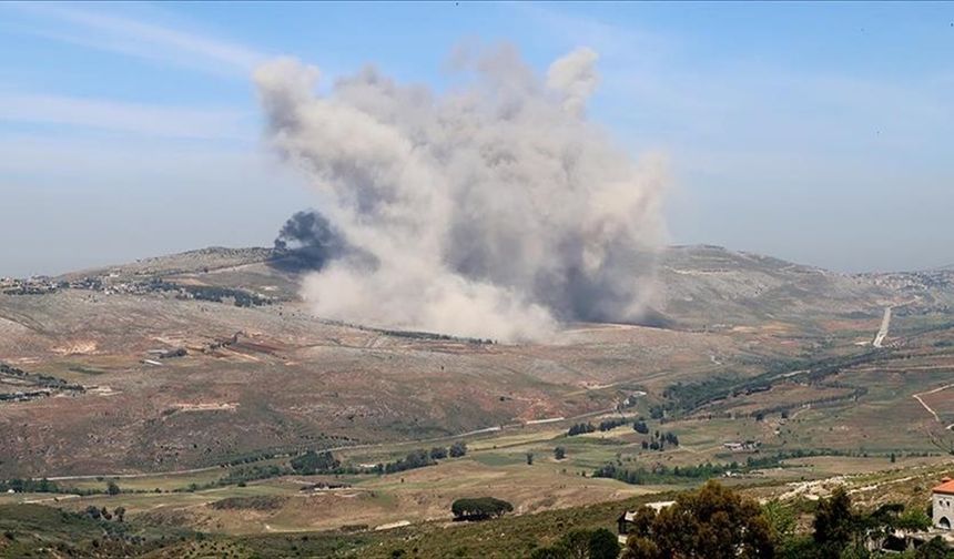 İsrail'in Lübnan'ın güneyinde düzenlediği hava saldırısında 2'si çocuk 9 kişi yaralandı