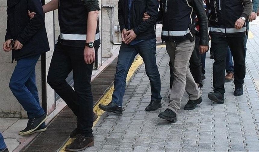 İstanbul merkezli 36 ilde terör örgütü FETÖ'ye yönelik operasyonda 56 zanlı yakalandı