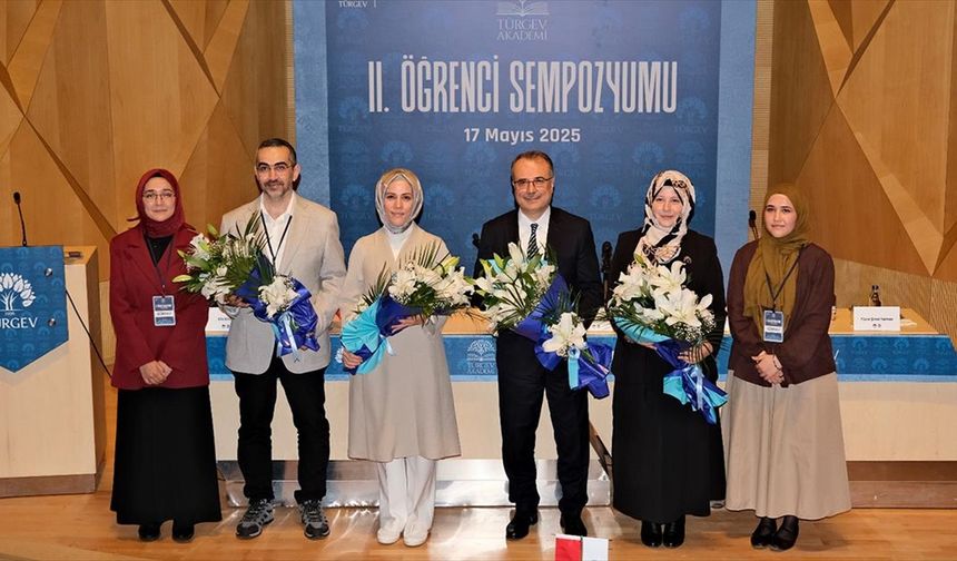 İstanbul'da TÜRGEV Akademi II. Öğrenci Sempozyumu düzenlendi