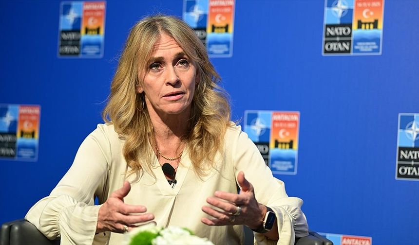 İzlanda Dışişleri Bakanı Katrin Gunnarsdottir'den Türkiye'nin dünya barışındaki rolüne övgü