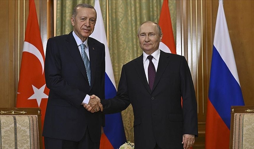Putin, Rusya-Ukrayna müzakereleri için yarın Cumhurbaşkanı Erdoğan ile görüşeceğini bildirdi