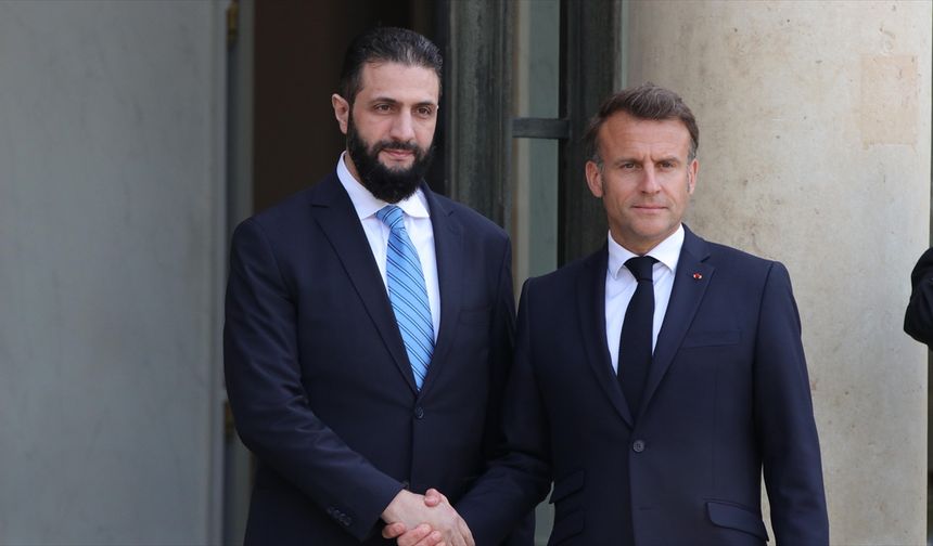 Suriye Cumhurbaşkanı Şara ile görüşen Macron'dan İsrail'in Suriye'ye yönelik saldırılarına tepki