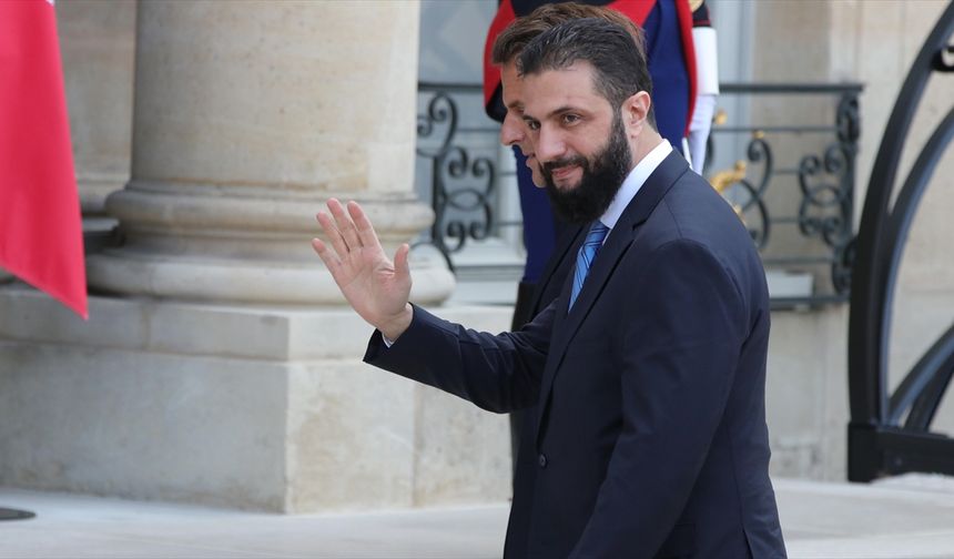 Suriye Cumhurbaşkanı Şara, İsrail saldırılarını önlemek için arabulucularla temasta olduklarını söyledi
