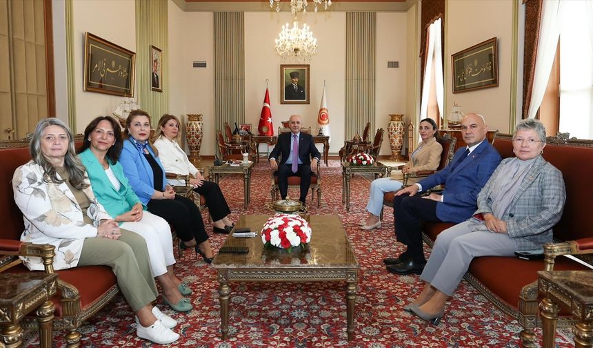 TBMM Başkanı Kurtulmuş, CHP'li Asu Kaya ve beraberindeki milletvekilleri ile İYİ Partili Çömez'i kabul etti