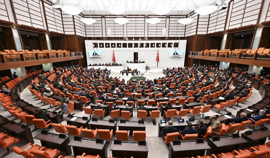 TBMM Genel Kurulunda İsrail'in Gazze'de yardım görevlilerine yönelik saldırısı kınandı