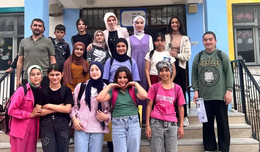 Batman’ın ilk kadın yazarı Sasonlu Meryem Avcı, öğrencilerle buluştu