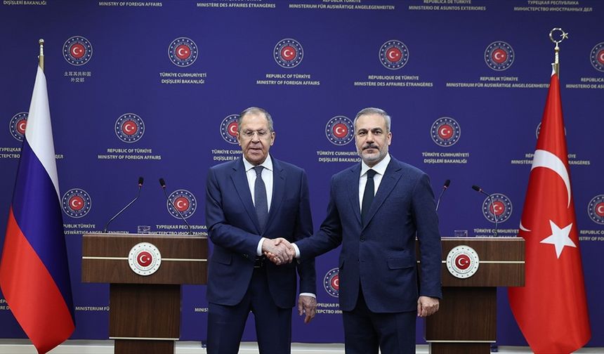Bakan Fidan, Rus mevkidaşı Lavrov'la İsrail-İran çatışmasına ilişkin telefonda görüştü