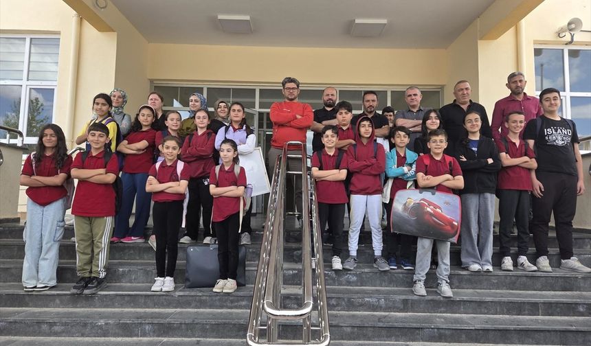 Doğanşehir'de 20 öğrenci bursluluk sınavını kazandı
