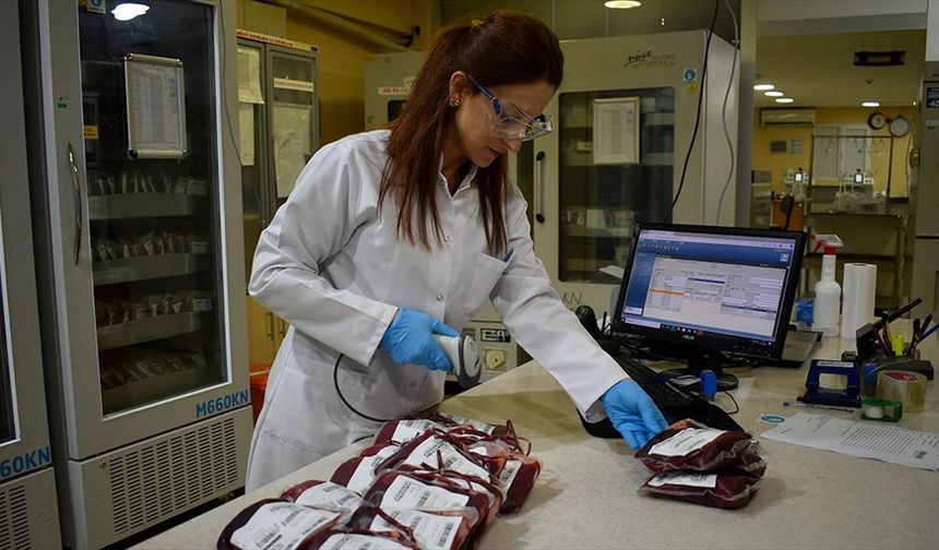 Doğu Anadolu'daki 5 ilde bağışlanan kanlar, bölgedeki 29 sağlık kuruluşuna ulaştırılıyor