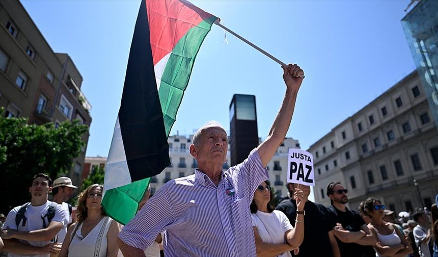 İspanya'da 125 kentte Filistin'e destek gösterileri düzenlendi