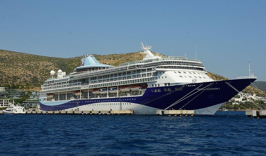 "Marella Discovery 2' kruvaziyeri 1708 yolcusuyla Bodrum'a geldi