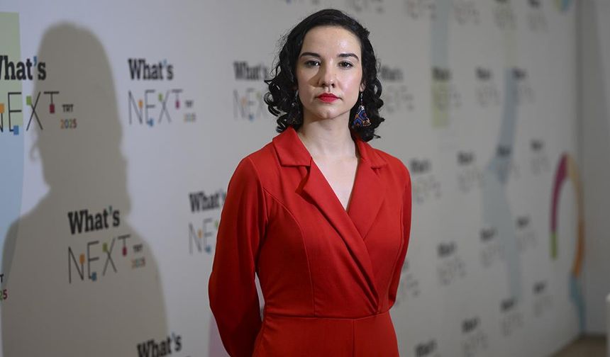 Sanatçı Sarah Agha, uluslararası platformlarda Filistin'in sesi olmaya çalışıyor