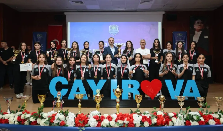 Çiftçi: Sporcularımız Çayırova'mızın ortak gururudur