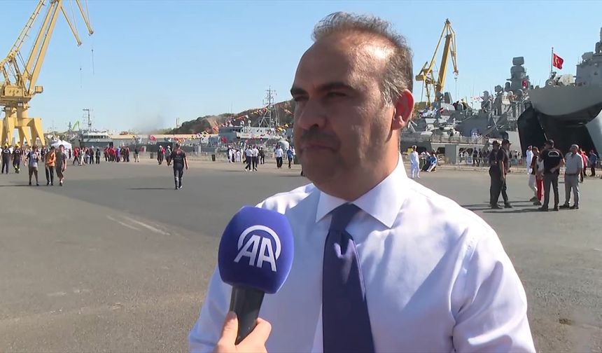 Bakan Kacır: Türk gençleri artık çok iyi biliyorlar ki Türkiye'de onlara sunabileceğimiz her türlü imkan var