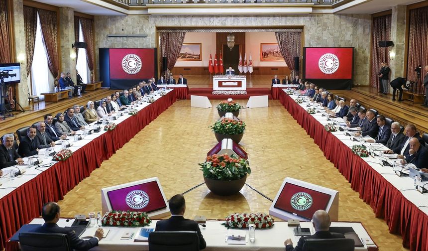 TBMM Başkanlığı, Milli Dayanışma, Kardeşlik ve Demokrasi Komisyonu için 3 partiden birer üye daha istedi