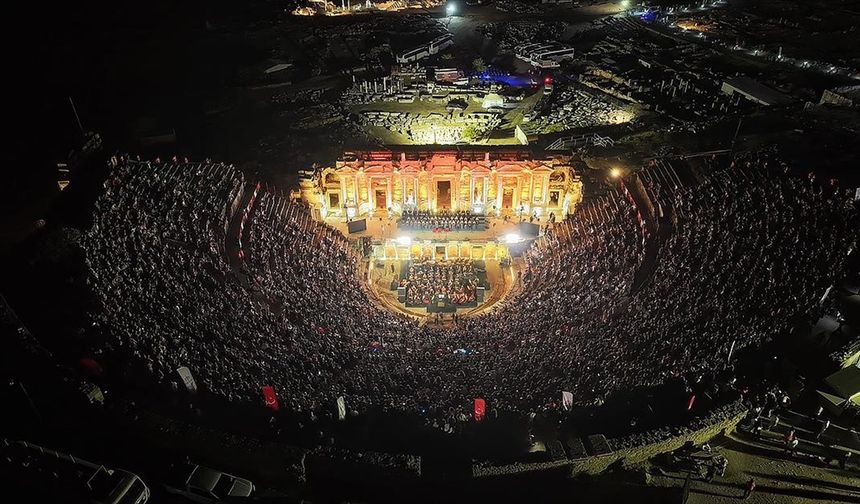 'Carmina Burana' balesi, Hierapolis Antik Tiyatrosu'nda sahnelendi