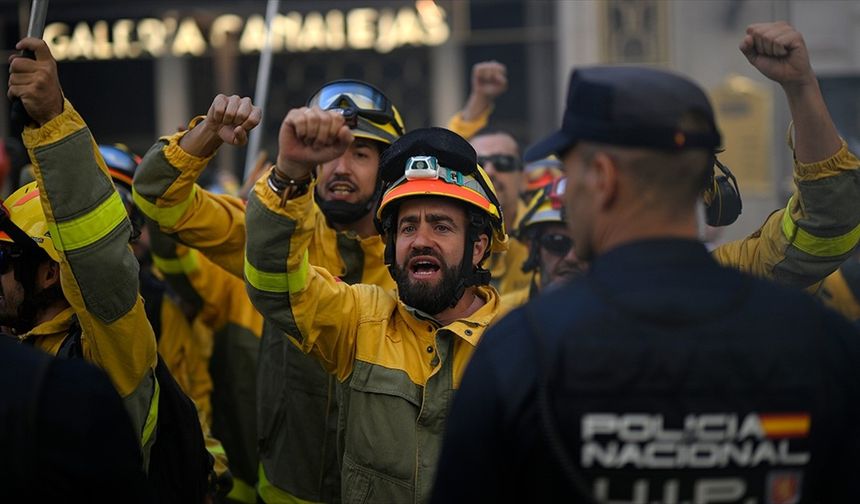 İspanya hükümeti, orman itfaiyecilerinin erken emekliliğine onay verdi