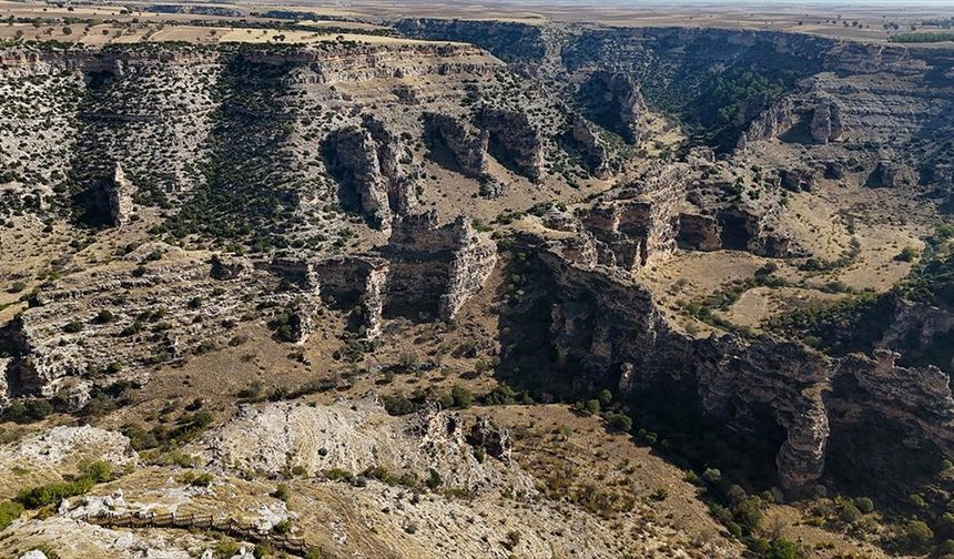 Dünyanın en büyük kanyonlarından Ulubey, sanal uçuşla keşfedilebilecek