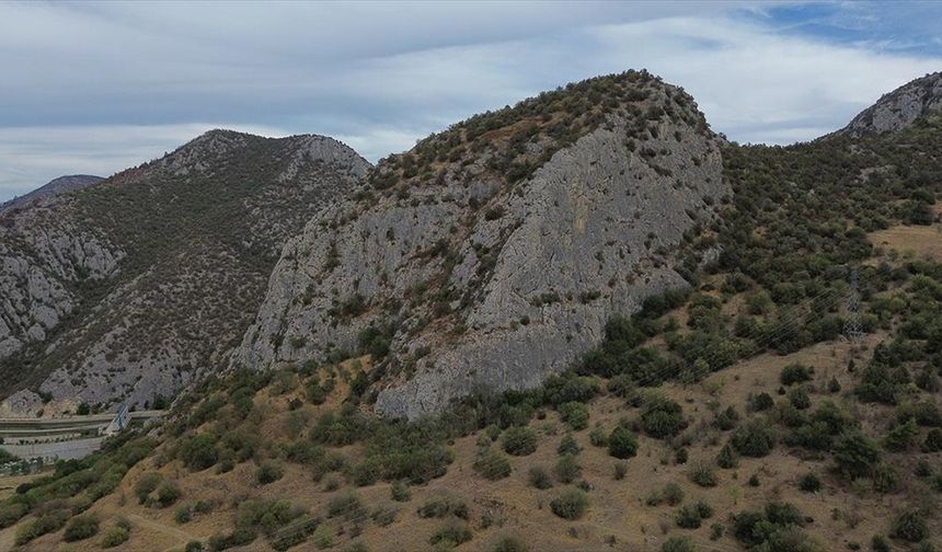Osman Gazi'nin 1300'lerin başında fethettiği Çadırlı Kalesi'nin yeri tespit edildi