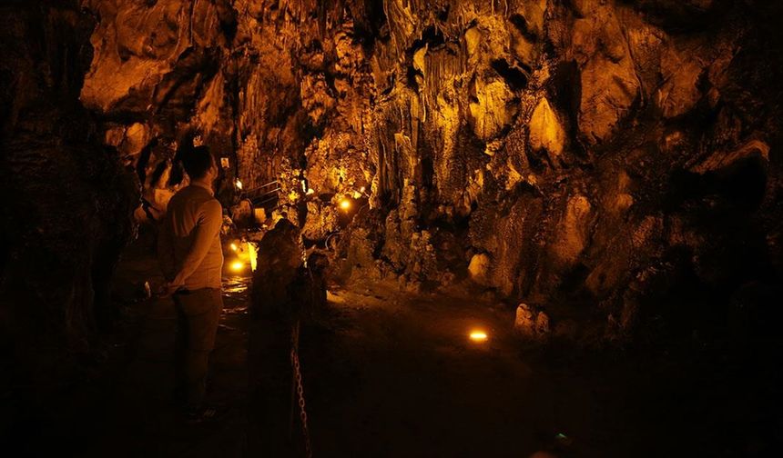 Karabük'teki Mencilis Mağarası'nı 10 ayda 38 bin 425 kişi ziyaret etti