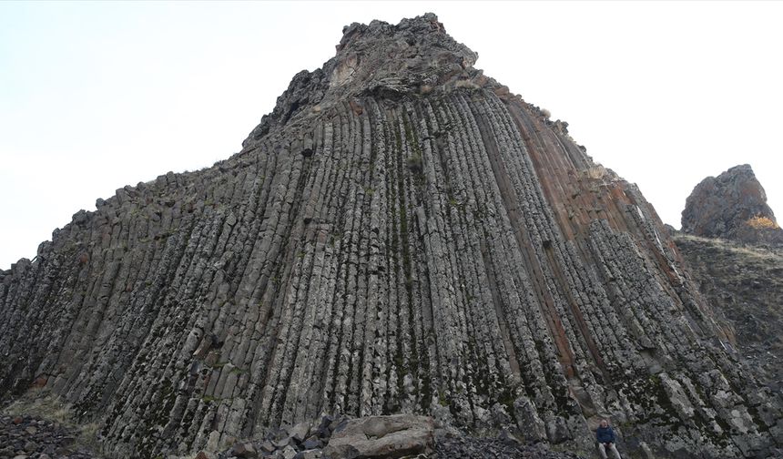 Muş'ta tabiat harikası bazalt sütunları keşfedilmeyi bekliyor