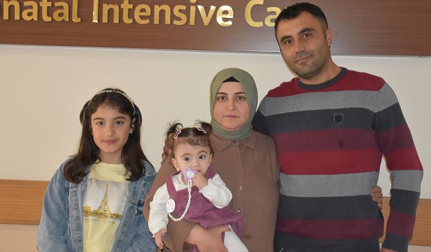 Prematüre doğan 570 gramlık Ayliz Nida, 1 yaşına ulaştı