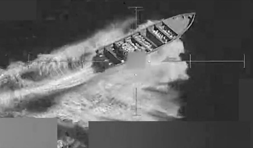 ABD, Doğu Pasifik'te uyuşturucu yüklü olduğu öne sürülen teknenin vurulduğunu açıkladı