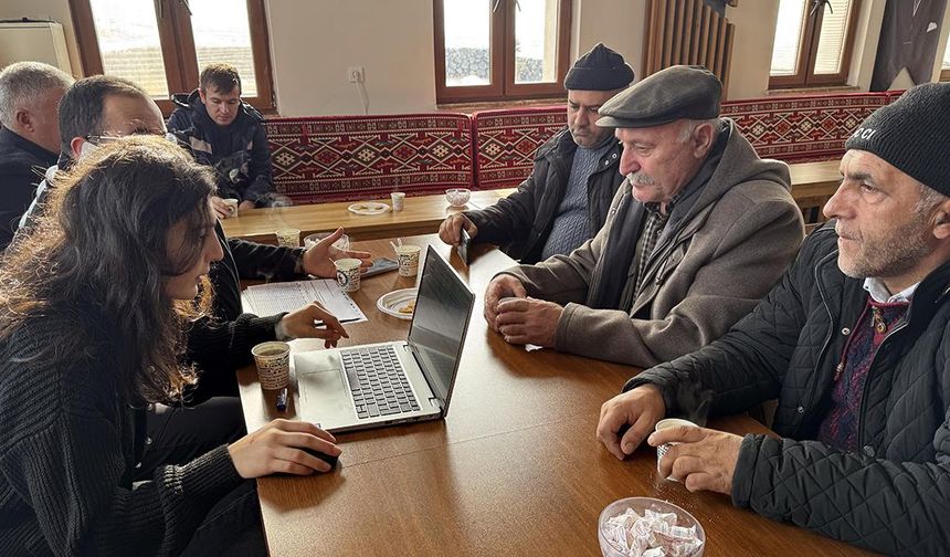 Ardahan'da yaşlı ve hasta çiftçiler için mobil tarım sayımı kolaylığı