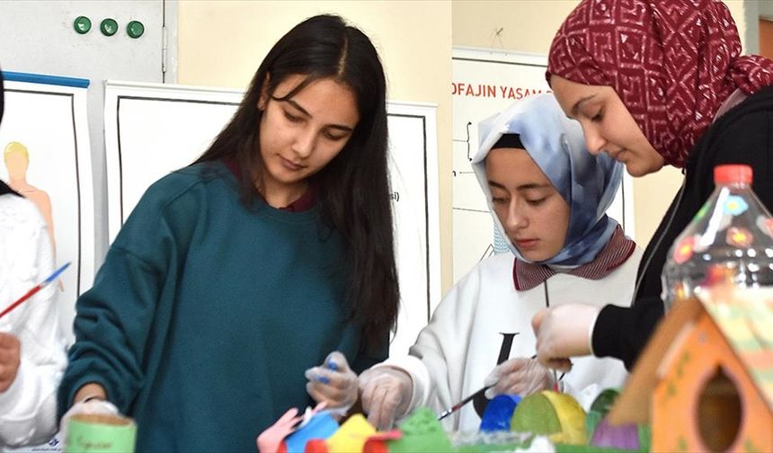 'Çevre beratı' verilen okulun öğrencileri çevre bilincini yaşayarak öğreniyor