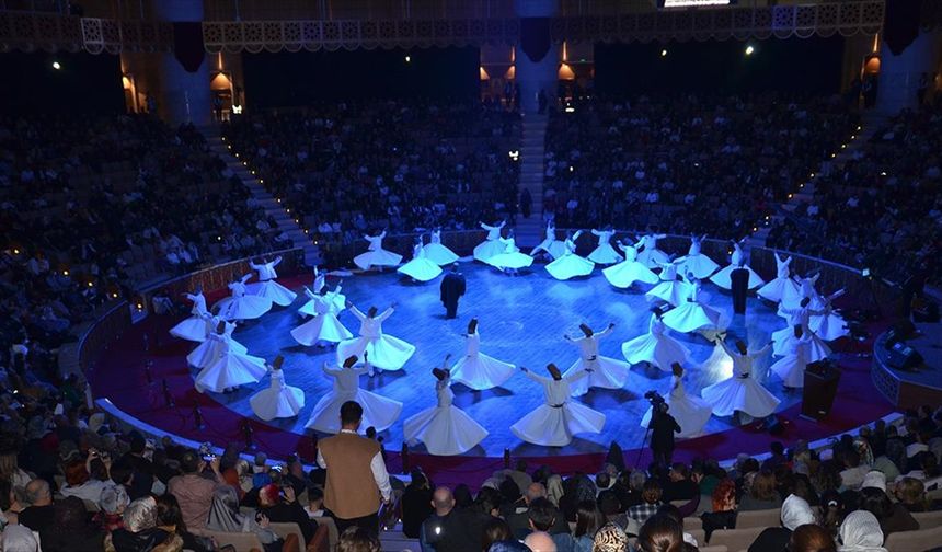 Hazreti Mevlana'nın 752. Vuslat Yıl Dönümü Uluslararası Anma Törenleri kapsamında Sema Ayin-i Şerifi yapıldı