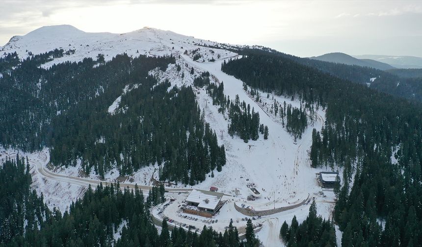 Ilgaz'daki Yurduntepe Kayak Merkezi yeni sezon için gün sayıyor