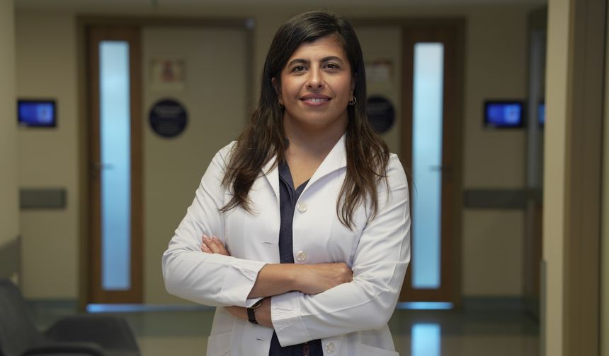 Tedavi edilmeyen ankilozan spondilit omurgada kalıcı hareket kısıtlılığına yol açabiliyor