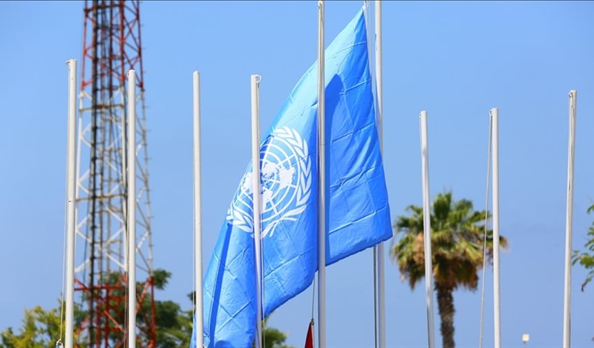 UNIFIL Komutanı Abagnara: İsrail, Lübnan'daki ateşkesi açıkça ve sürekli ihlal ediyor