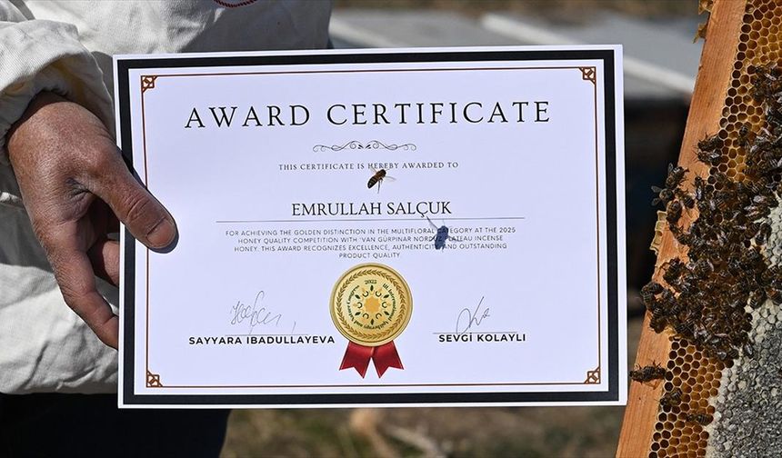 Van'ın verimli yaylalarında üretilen bal Azerbaycan'da 'Altın Bal' ödülüne layık görüldü