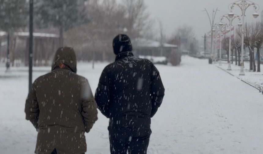 Kar Malatya'yı Kilitledi: Valilikten İdari İzin Ve Motosiklet Yasağı Kararı