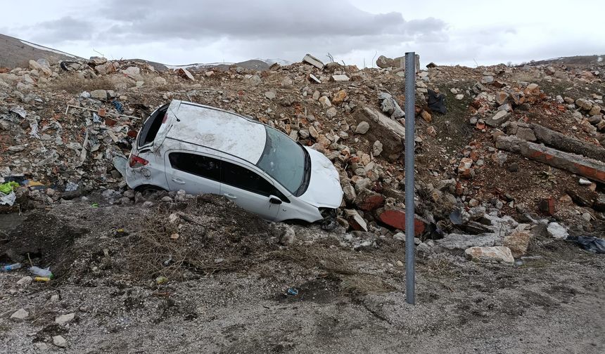 Doğanşehir Erkenek'te Trafik Kazası: 5 Yaralı