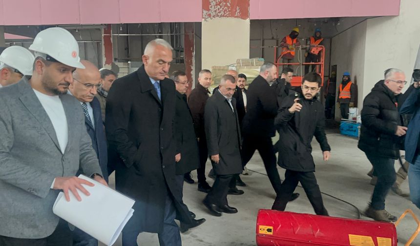Kültür Ve Turizm Bakanı Ersoy, Sabancı Kültür Merkezi İnşaatında İncelemelerde Bulundu