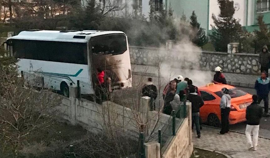 Malatya'da Sabah Saatlerinde İki Araçta Yangın