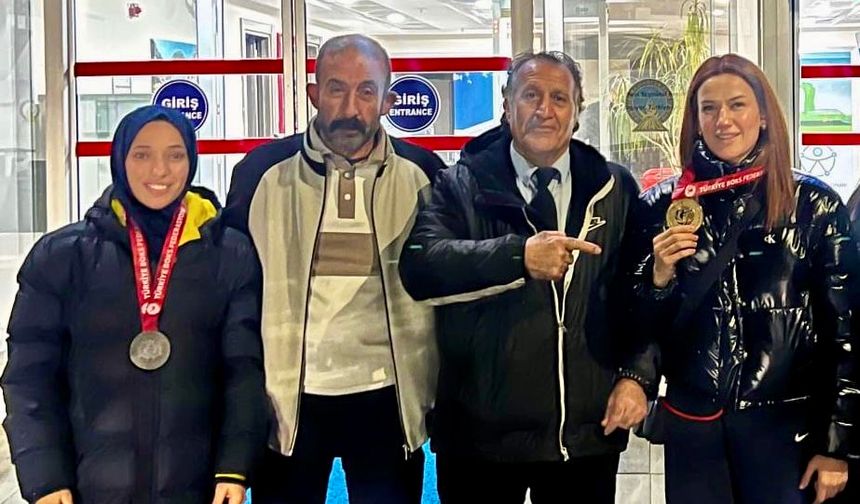 Malatyalı Şampiyonlar Havalimanında Karşılandı