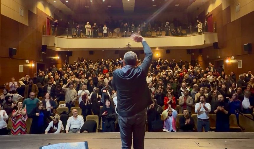 Türk Halk Müziği'nin Usta İsmi Nurettin Rençber'den Malatya'da Türkü Resitali