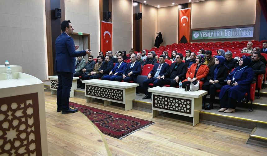 Yeşilyurt Belediyesi'nden Eğitimcilere Yönelik Hizmet İçi Eğitim Semineri