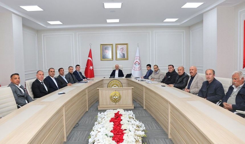 Adıyaman Valisi Osman Varol Muhtarlarla Buluştu