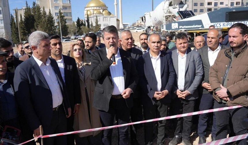 Adıyaman'da 30 Dönümlük Atatürk Parkı'nın Temeli Atıldı: