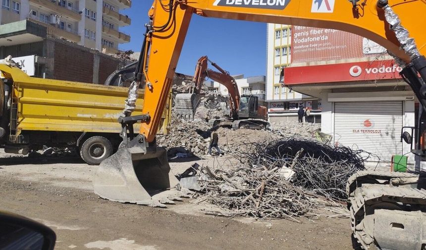 Kahta'da Toz ve Demir Ayrıştırma Çalışmaları Tepki Çekti